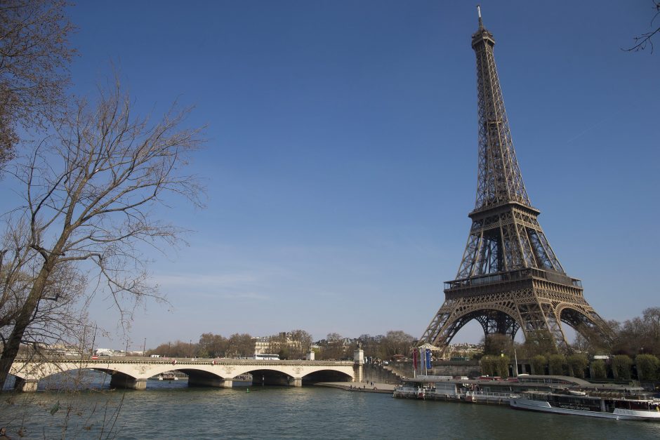 Eifelio bokštas lankytojams atsivers gruodžio 16 d.