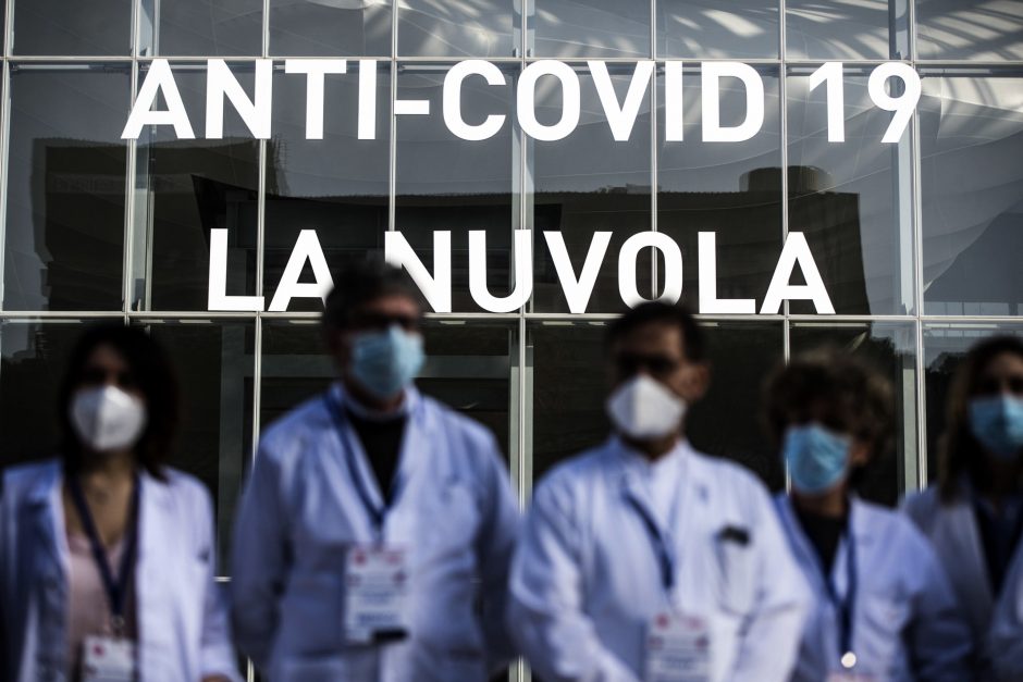 Italijoje – 13 114 naujų COVID-19 atvejų, mirė 246 žmonės