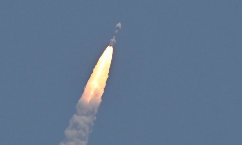 Indija planuoja pilotuojamą misiją į Mėnulį, kosminę stotį