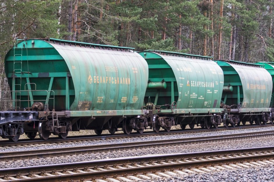 „Lietuvos geležinkeliai“ patys aktyviai ieškojo būdų tęsti darbą su „Belaruskalij“ 