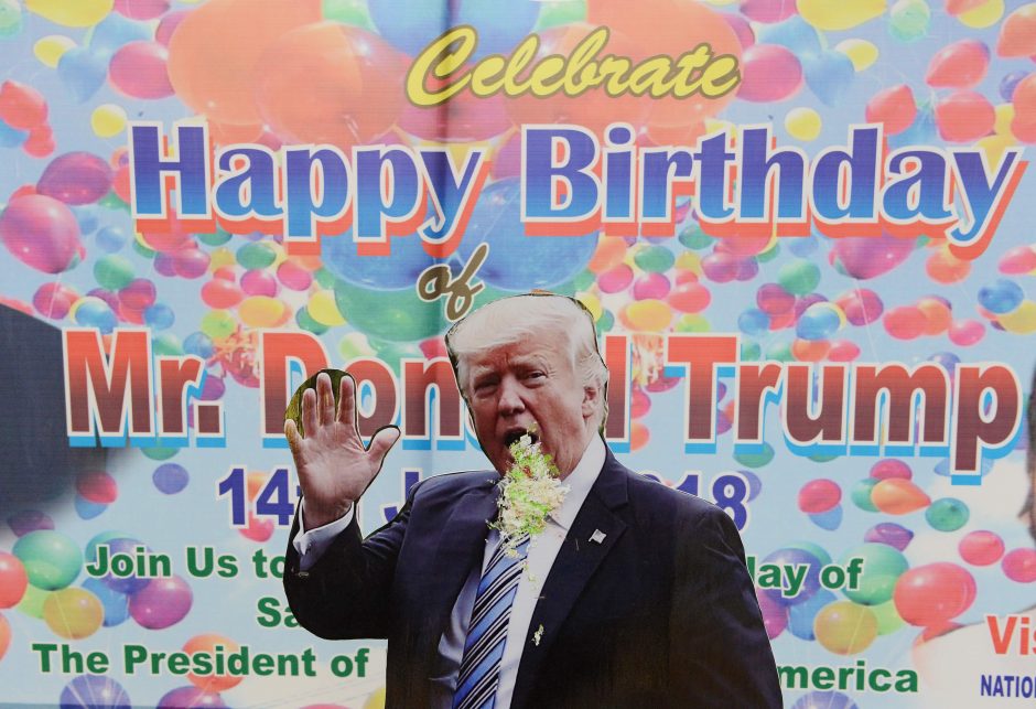 JAV prezidentas švenčia gimtadienį: jo sveikata kelia didelį susidomėjimą