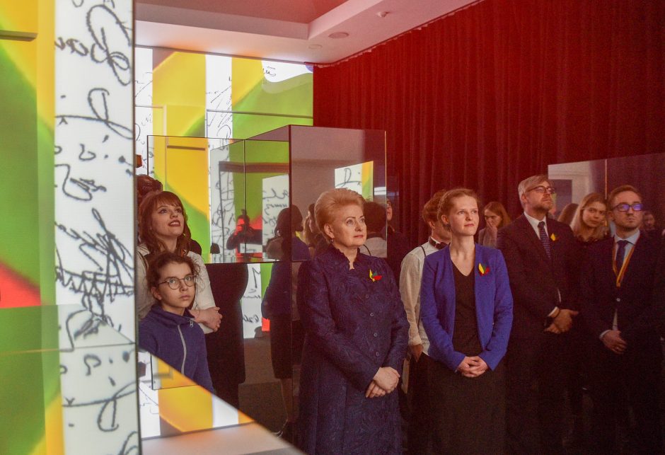 Prezidentė Valstybės pažinimo centre atidarė parodą