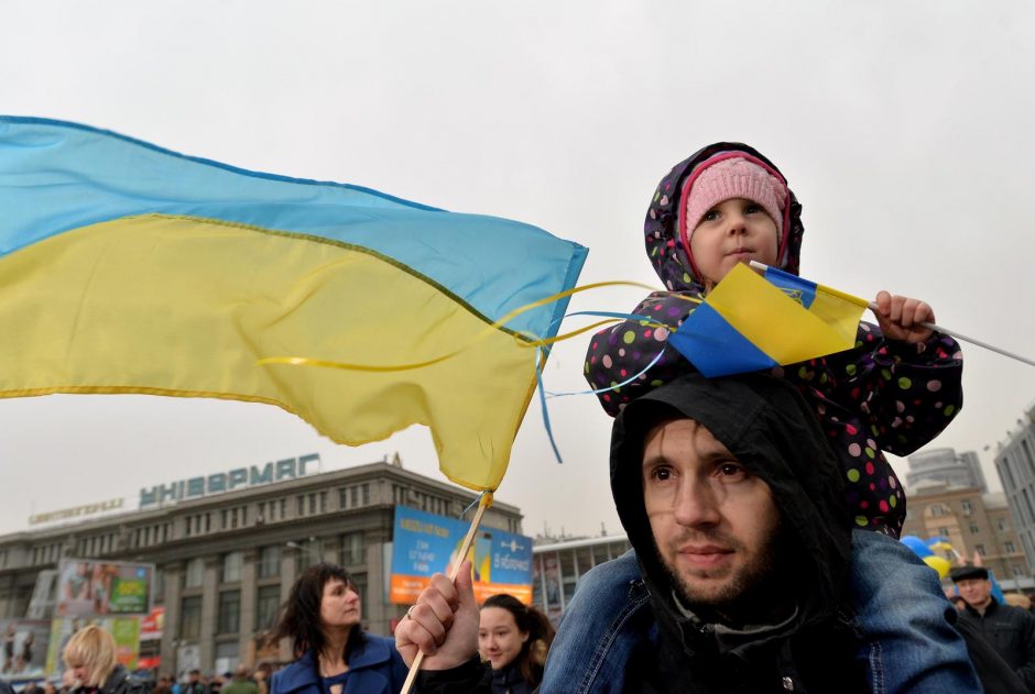 Ukrainos visuomenė nenumano apie oligarchų ir „botų“ įtaką žiniasklaidai