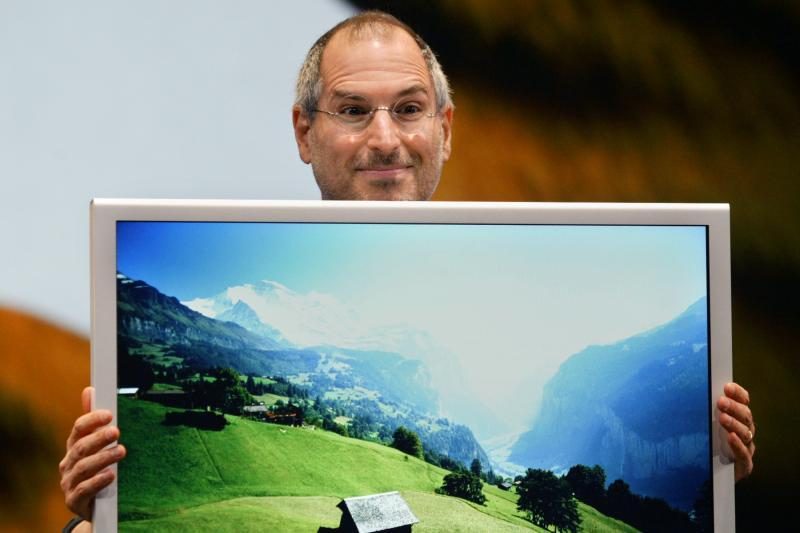 B.Gatesas: „Apple“ įkūrėjo S.Jobso indėlį jaus ištisos kartos