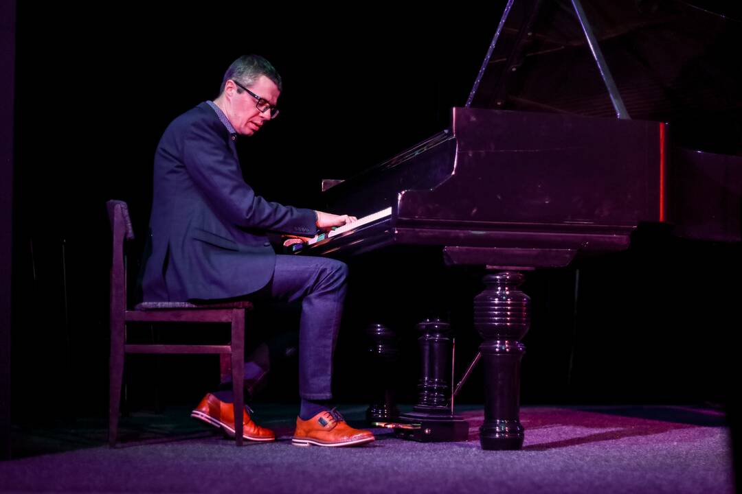 „Teatro klubo“ ketvirtadienis – su sentimentaliuoju džiazo duetu