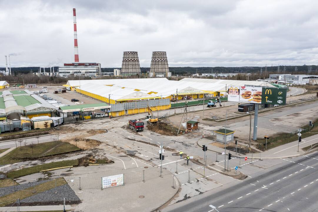 Prie Gariūnų prasidėjo žiedinės sankryžos įrengimo darbai