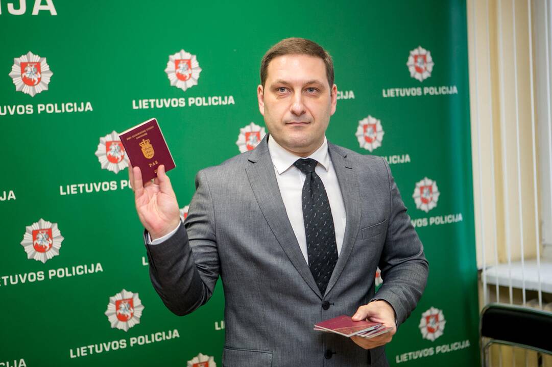 Kaune sutriuškintos dokumentų klastotojų ir vagystes vykdžiusių asmenų grupuotės