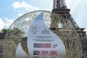 Tikslumas: laikmatis prie Eifelio bokšto skaičiuoja ir sekundes, likusias iki olimpinių žaidynių.