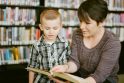 Pagalba: laba svarbu, kad laikas su knyga vaikams sietųsi su malonumu, o ne prievarta, todėl reikia rasti jiems patinkančių knygų.