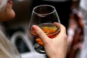 Sutikę gydytis nuo alkoholizmo atsakomybės neišvengs