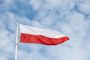 EK pritarė tam, kad Lenkijai būtų suteikta prieiga prie 137 mlrd. eurų ES lėšų