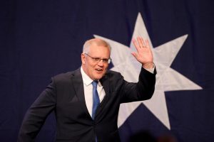 Buvęs Australijos ministras pirmininkas S. Morrisonas traukiasi iš politikos