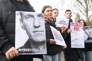 A. Navalno komanda kviečia per jo arešto metines organizuoti protesto akcijas