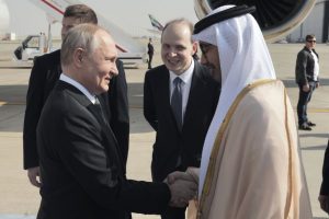 Rusijos valstybinė žiniasklaida: V. Putinas atskrido į Abu Dabį
