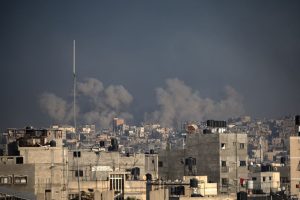 Sveikatos ministerija „Hamas“ valdomame Gazos Ruože: per karą žuvo 24,1 tūkst. žmonių