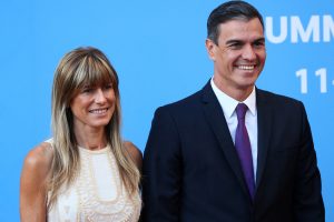 Ispanijos premjeras P. Sanchezas dėl įtariamos žmonos korupcijos svarsto atsistatydinti 
