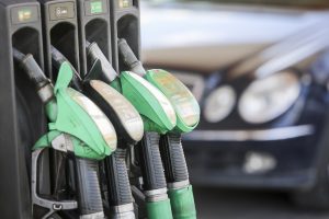 LEA: išlaidos benzinui sumažėjo 11 proc., dyzelinui – 16 proc.