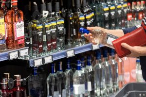 A. Armonaitė: Vyriausybės siūlomi nežymūs alkoholio kontrolės pakeitimai politikos nekeis