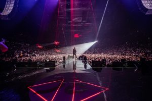 E. Dragūnas skelbia apie koncertą Dariaus ir Girėno stadione: pradedama prekyba bilietais