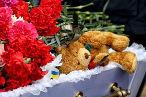 Nuo karo pradžios Ukrainoje žuvo 535 vaikai, dar 1 254 buvo sužeisti
