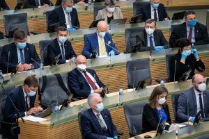 Per karantiną parlamentarai į komandiruotes nevyks, renginiai Seime atšaukti