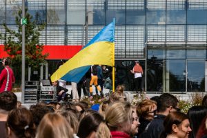 Valstybės kontrolė: karo pabėgėlių iš Ukrainos integracija turi būti stiprinama