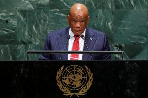 Atsistatydino Lesoto premjeras, įtariamas prisidėjęs prie buvusios žmonos nužudymo