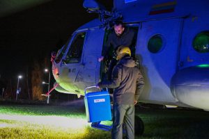 Karinių oro pajėgų sraigtasparniu iš Kauno į Vilnių pergabentas donoro organas