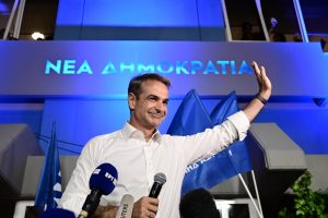 Konservatyvioji K. Micotakio partija iškovojo triuškinančią pergalę Graikijos rinkimuose