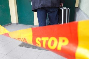 Klaipėdos ligoninėje mirė per balkoną iškritęs vyras