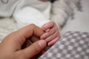 Biržų rajone vaistais apsinuodijo pernai gimusi mažylė