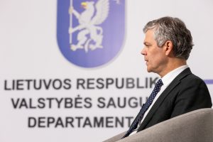 VSD vadovas: Lietuvai reikia arba riboti imigraciją, arba stiprinti žvalgybą