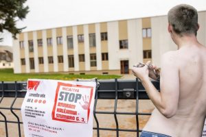 Kauno rajonas sieks perimti Domeikavos pusiaukelės namus savivaldybės nuosavybėn
