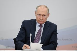 V. Putinas: Vakarų ginklai ir parama Ukrainai nepadeda