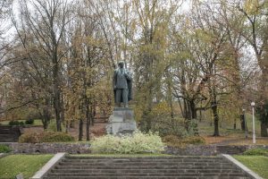 Vilniaus vicemeras: P. Cvirkos paminklas bus nukeliamas penktadienį