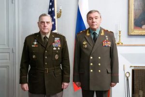 Rusijos kariuomenės vadas telefonu kalbėjosi su JAV generolu