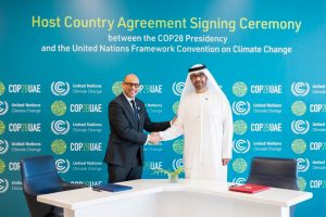 JAE pažadėjo COP28 konferencijoje leisti taikiai susirinkti klimato kaitos aktyvistams