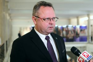 Ministras: Lenkija neapsaugos karinės tarnybos vengiančių ukrainiečių