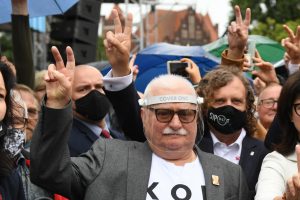 EŽTT pasmerkė Lenkiją, susiejusią L. Walesą su komunistine slaptąja policija