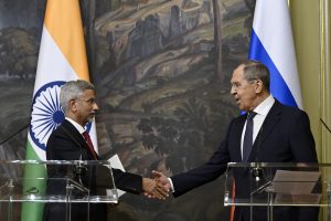 Rusija ir Indija planuoja glaudžiau bendradarbiauti ginkluotės srityje