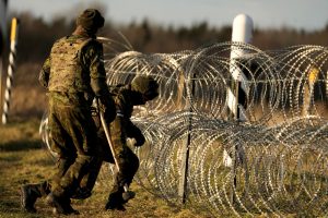 Rusijos pasieniečių sulaikyti du Estijos pasienio logistai grįžta namo