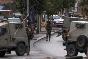Per šaudymą Jeruzalės rytuose sužeisti du pareigūnai, šaulys neutralizuotas