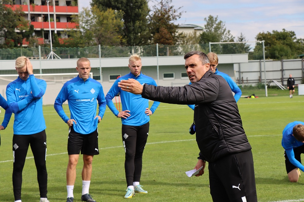 Islandsk fotballstrateg: Vi er glade for å ha deg invitert