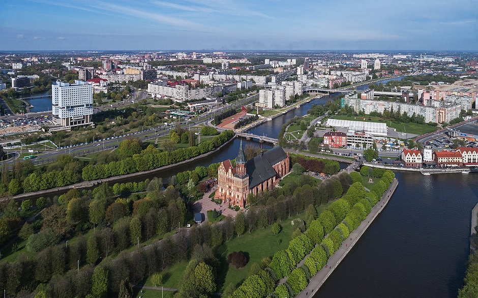 Eksperci języka łotewskiego sugerują użycie historycznej lub niemieckiej nazwy Kaliningrad