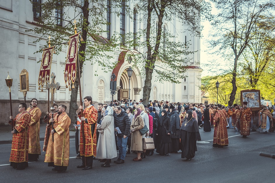 Tysiące prawosławnych chrześcijan wyraziło swoje poglądy na temat prób podzielenia Kościoła