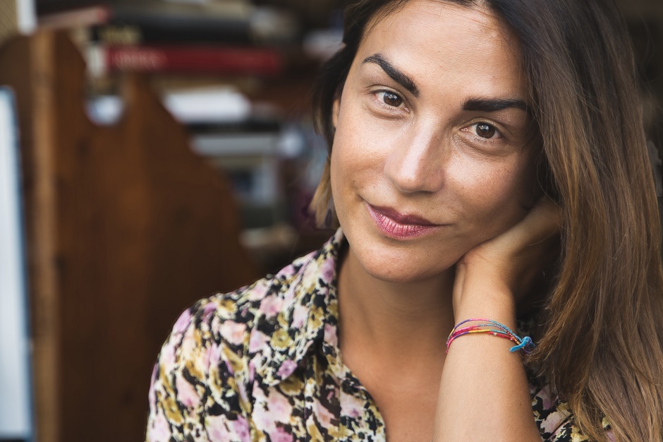 Autore italiano bestseller V. Ardone: La storia di una donna è la storia di tutte le donne