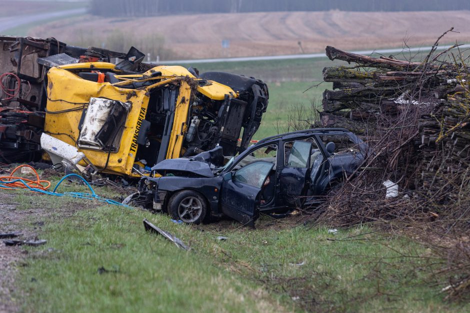 Tragiczny wypadek na Wileńszczyźnie: zginęło pięć osób, w tym troje nieletnich