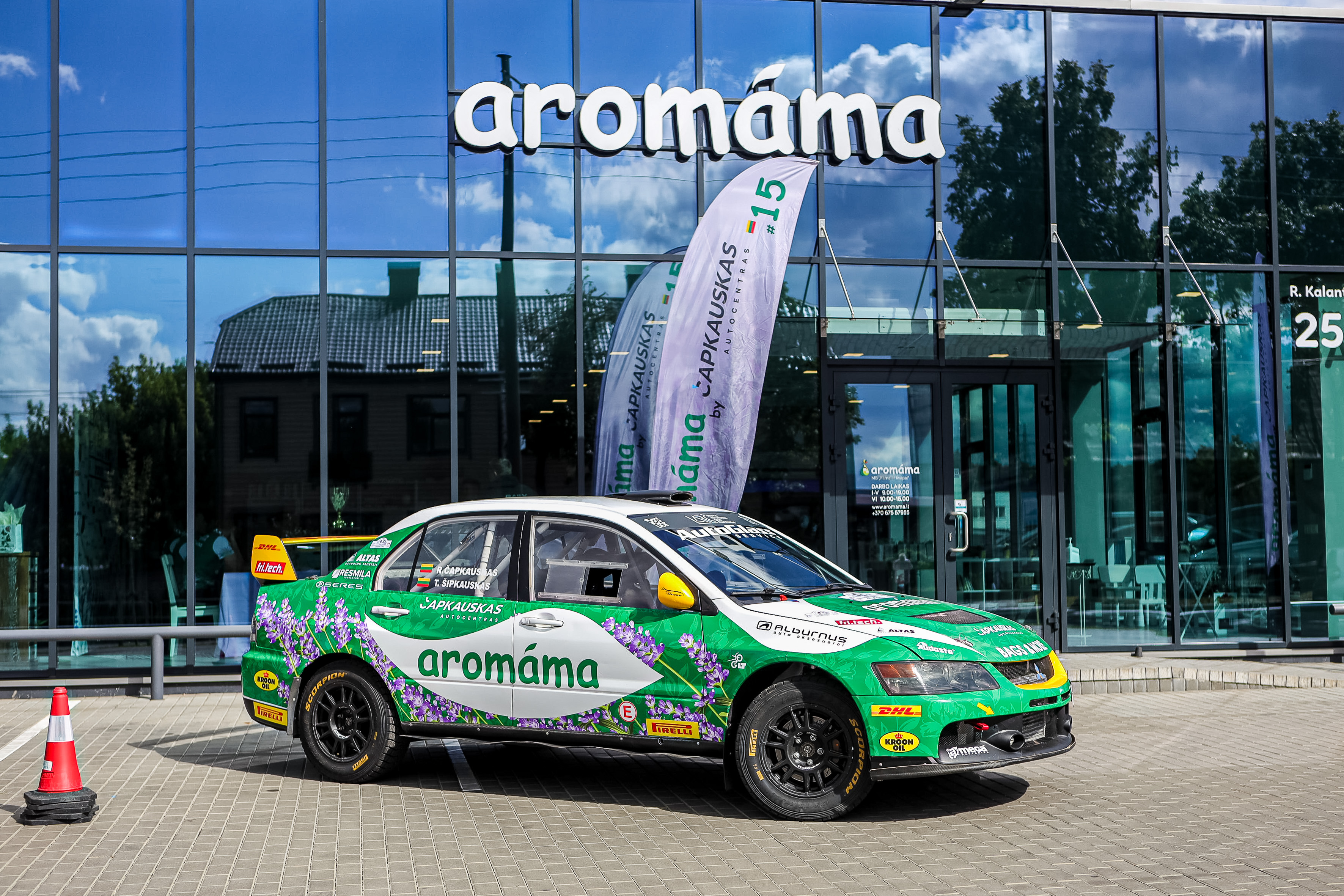 „Rally Elektrėnai by aromama”: romantyzm nocnego rajdu odczują również kibice