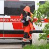 Kauno rajone motoroleriu važiavusi moteris nulėkė nuo skardžio ir įkrito į duobę