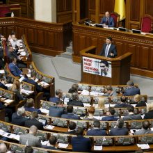 Ukrainos parlamentas patvirtino naują proeuropietišką vyriausybę
